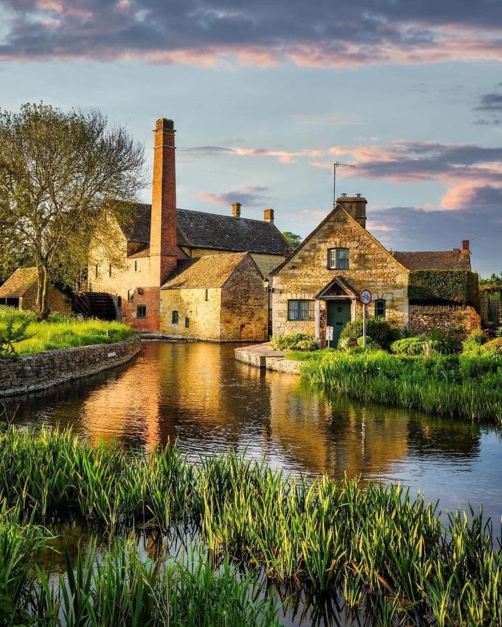Large Stylish Luxury Cotswold Cottage - Ideal For Families, W/ Ev Charging Andoversford Esterno foto