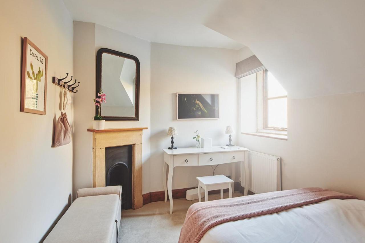 Large Stylish Luxury Cotswold Cottage - Ideal For Families, W/ Ev Charging Andoversford Esterno foto