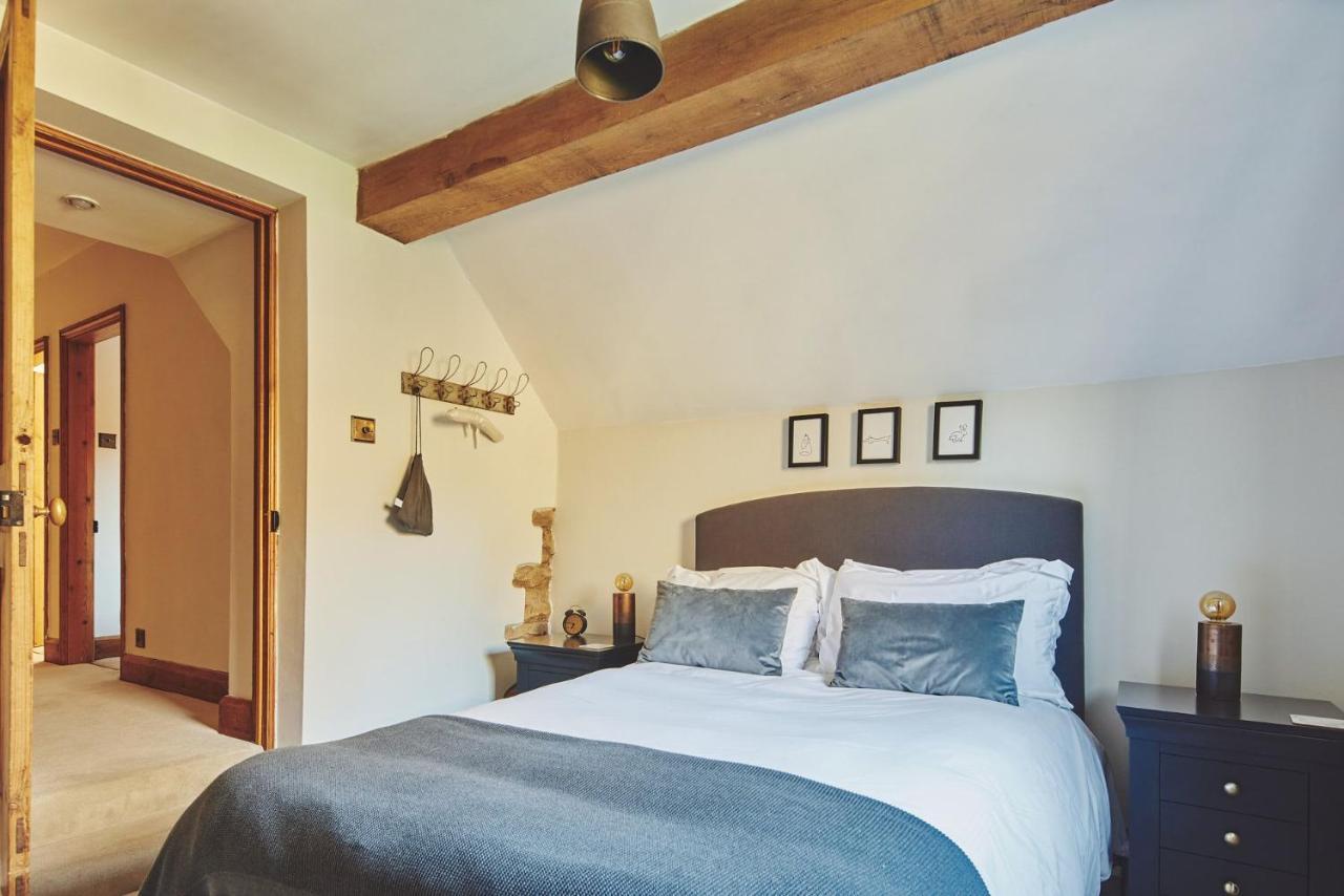 Large Stylish Luxury Cotswold Cottage - Ideal For Families, W/ Ev Charging Andoversford Esterno foto