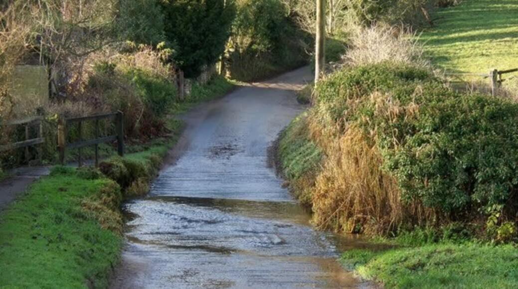 Large Stylish Luxury Cotswold Cottage - Ideal For Families, W/ Ev Charging Andoversford Esterno foto